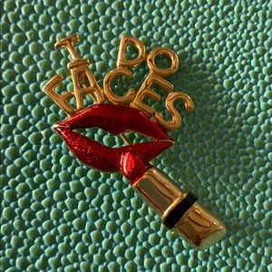 Jewelry pin— I DO FACES